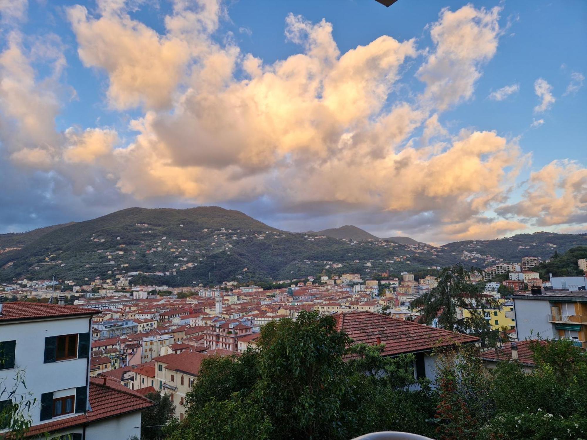 Apartment Garden & View La Spezia